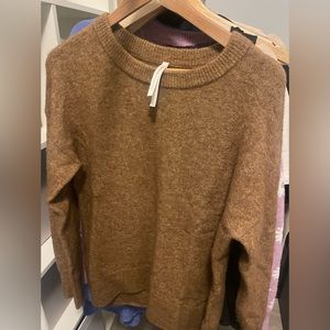 Aritzia Babaton wool/cashmere blend sweater